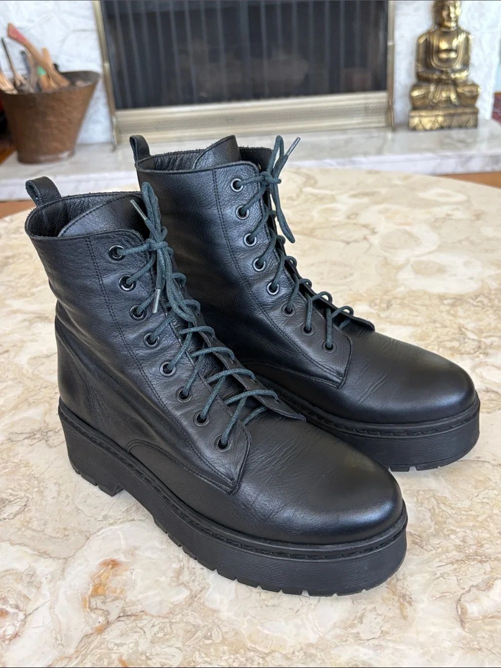 L’INTERVALLE Black Leather Platform Combat Boots – Made in Spain – EU 40